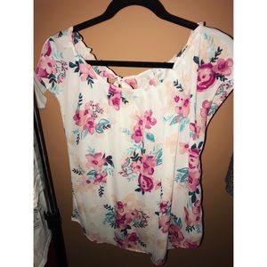 LC Lauren Conrad Floral Print Pleated Top